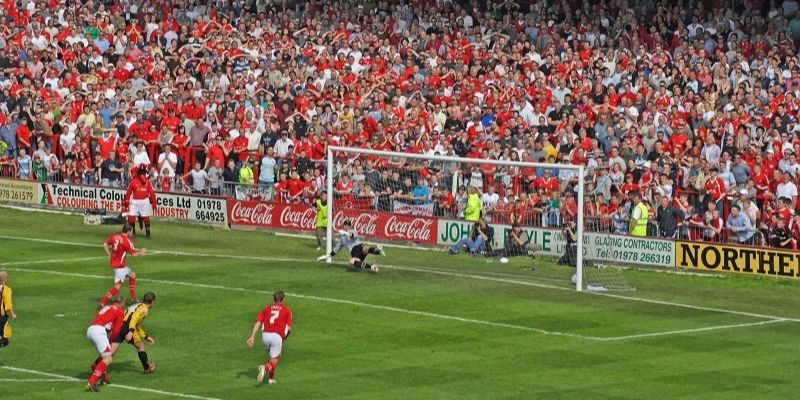 Các Trường Hợp Đá Phạt Theo Quy Định Của Luật Bóng Đá - win79 | Thiên Đường Game Bài Đổi Thưởng